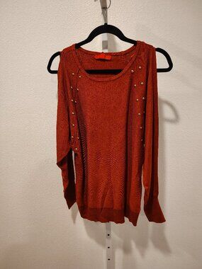 Jennifer Lopez Women's Sweater Size Medium NWT Cold Shoulder Gold Metal Studs